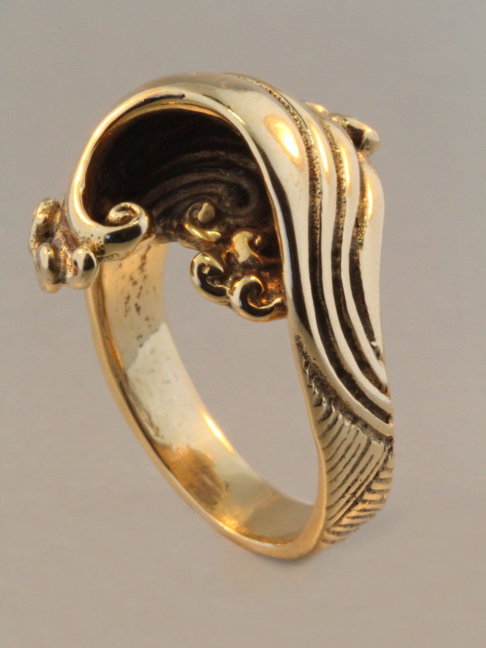 14K gold Maverick wave ring
