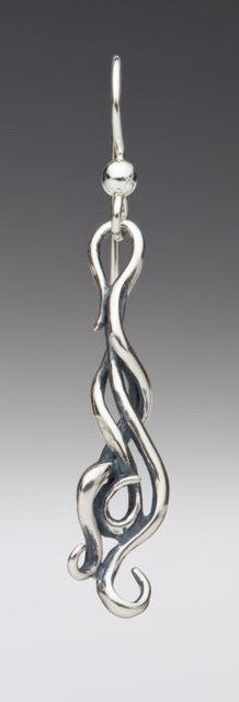 Spiro Accent Earring