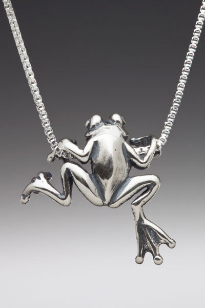 Back view of the Tree Frog Pendant - Silver